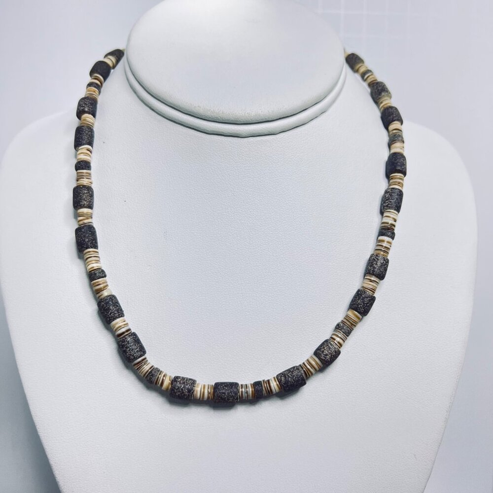 Surfer Puka Shell And Stone Beaded Necklace (5715) - Picture 1 of 6